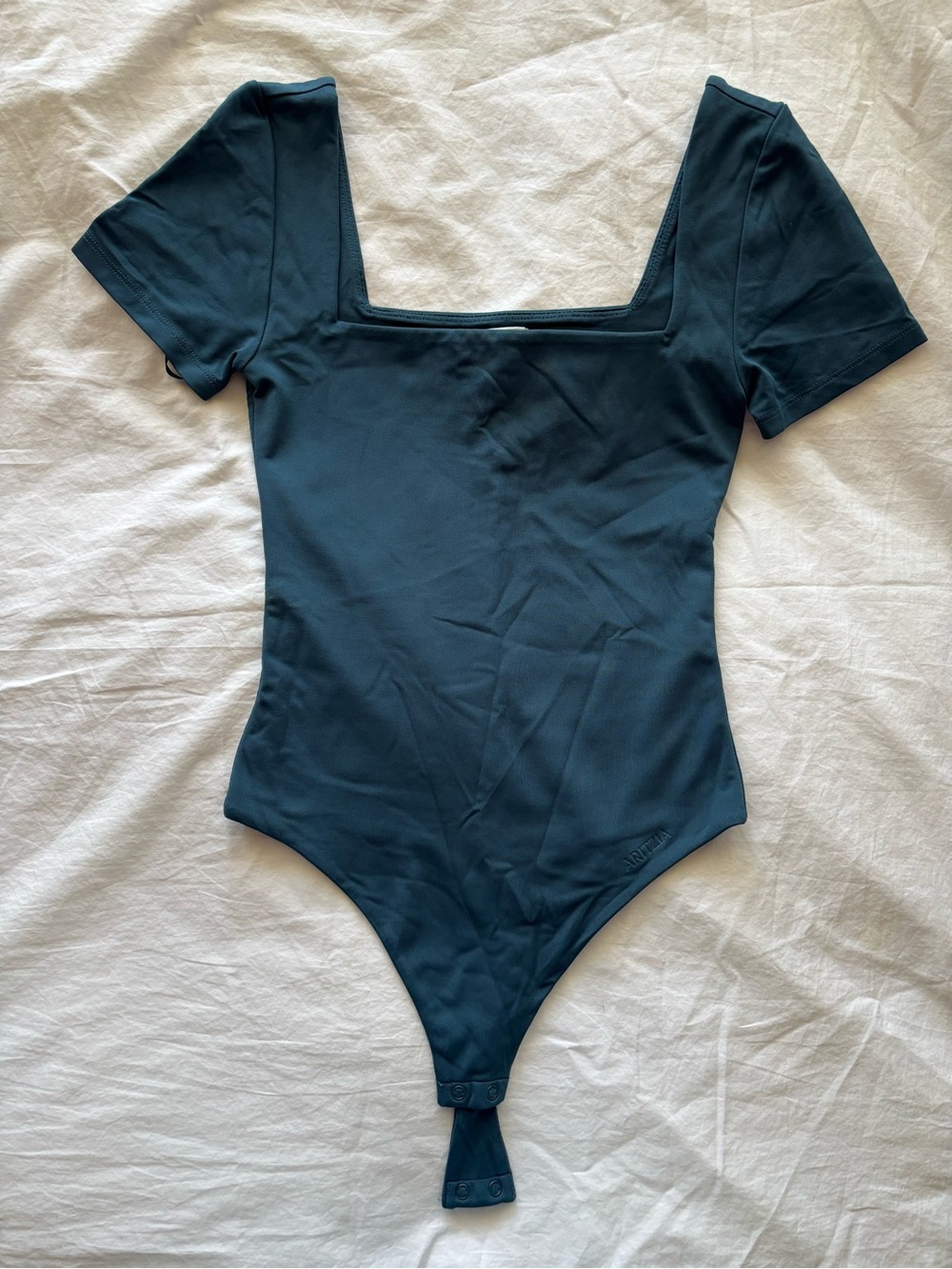 Aritzia Contour Square Neck Short-Sleeve Bodysuit